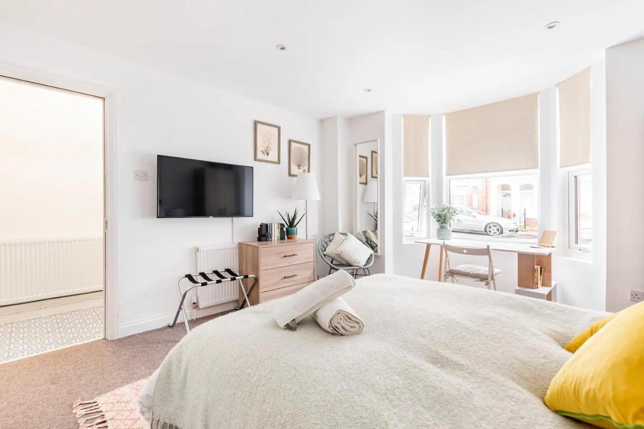 Northumberland Boutique Guest House #1 Coventry Extérieur photo